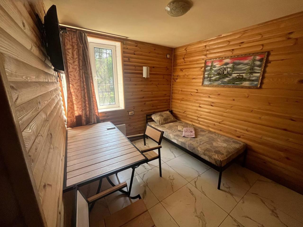 Pitstop Motel Kamianske Extérieur photo